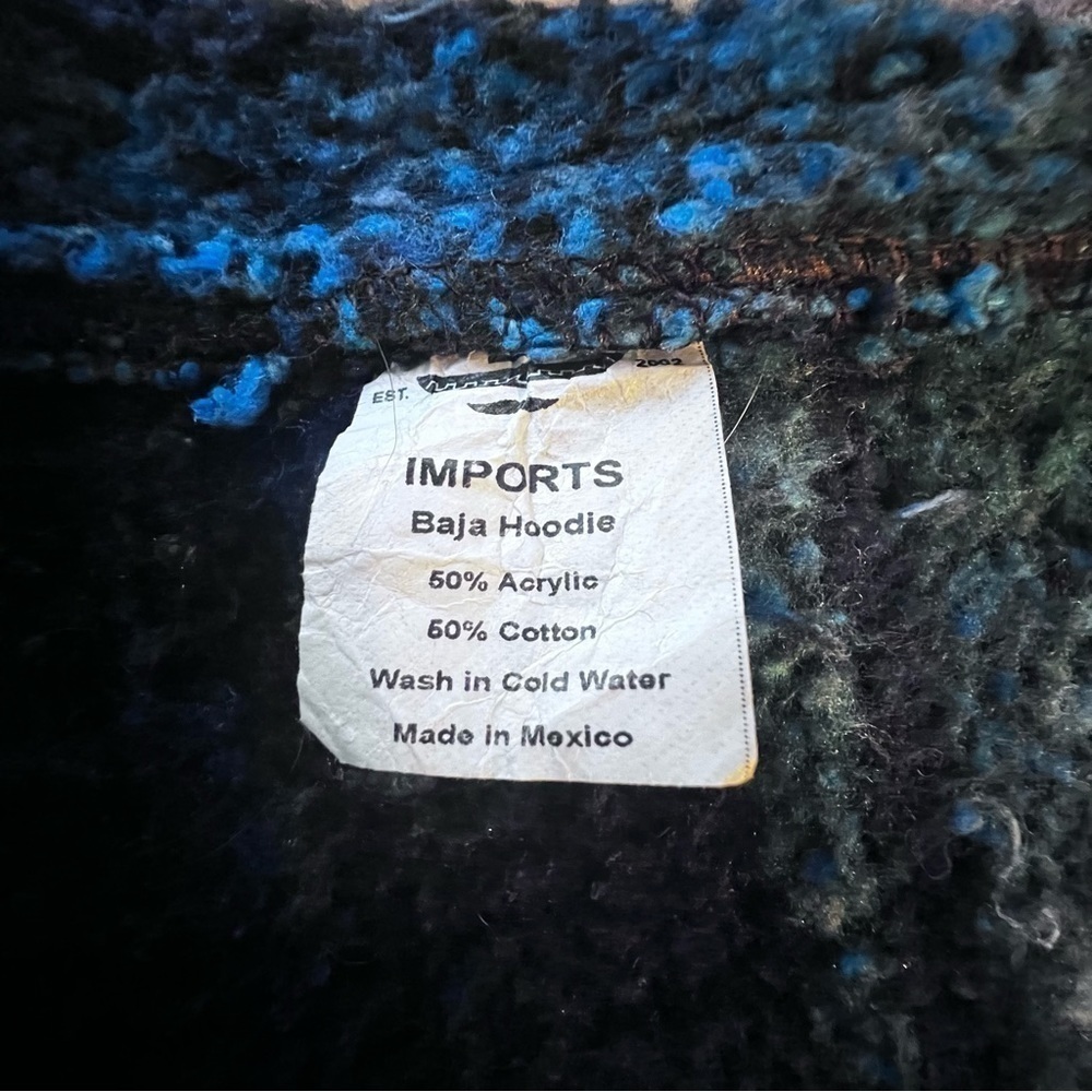 Woven Baja Short Hoodie - Picture 9 of 9